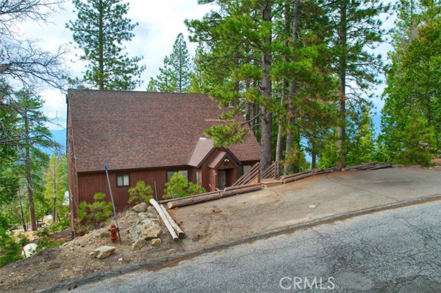 7501 7503 Yosemite Park Way, Yosemite CA: https://media.crmls.org/medias/b50a609f-3658-4b94-be5e-4cd27d2bfa92.jpg