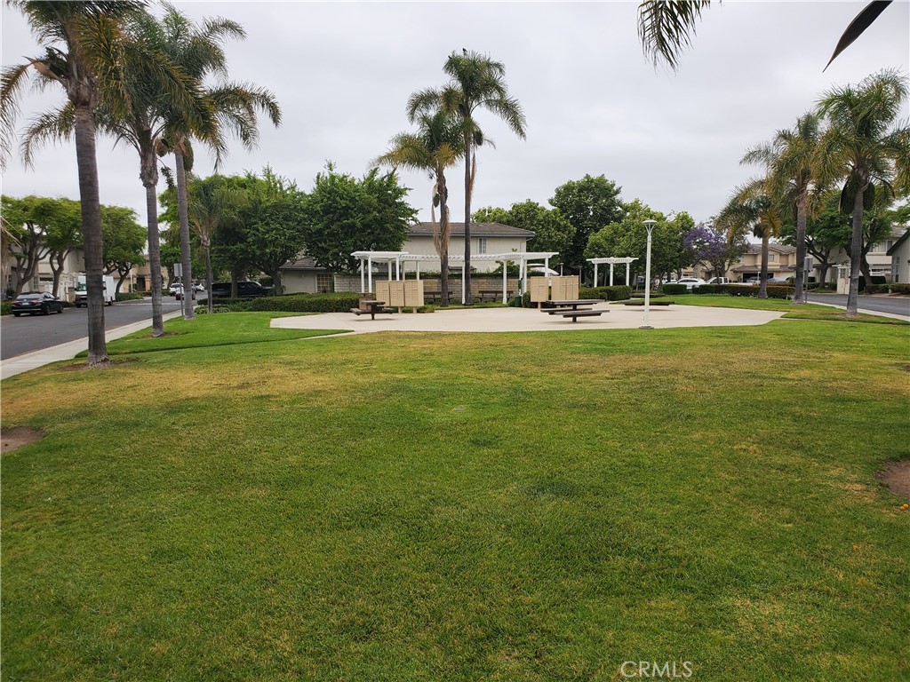 https://media.crmls.org/medias/b50aa37b-c661-45eb-af64-fde058d7320f.jpg?preset=X-Large