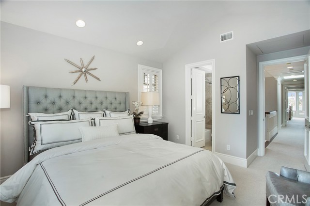 Detail Gallery Image 11 of 23 For 421 E Edgewater Ave, Newport Beach,  CA 92661 - 4 Beds | 4 Baths