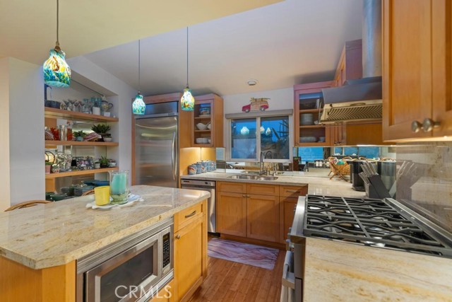 960 Neptune Avenue, Encinitas CA: https://media.crmls.org/medias/b50bec44-22c9-414c-8eb4-23c5349bff5f.jpg
