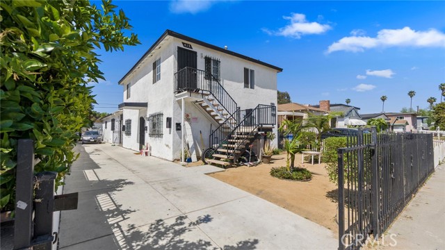 Detail Gallery Image 1 of 62 For 413 E 81st St, Los Angeles,  CA 90003 - – Beds | – Baths