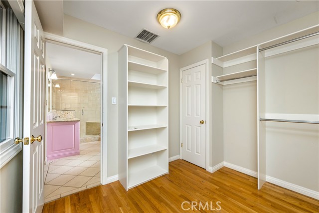 Detail Gallery Image 11 of 16 For 220 Apolena Ave, Newport Beach,  CA 92662 - 4 Beds | 4 Baths