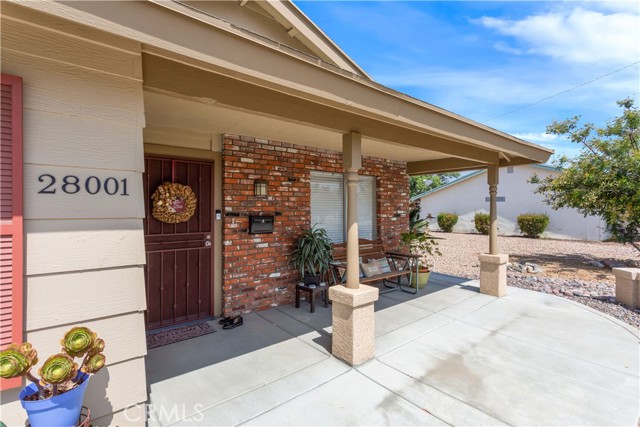 28001 Winged Foot Drive, Menifee CA: https://media.crmls.org/medias/b50e36c8-1c08-4911-a84c-61328e3756a8.jpg