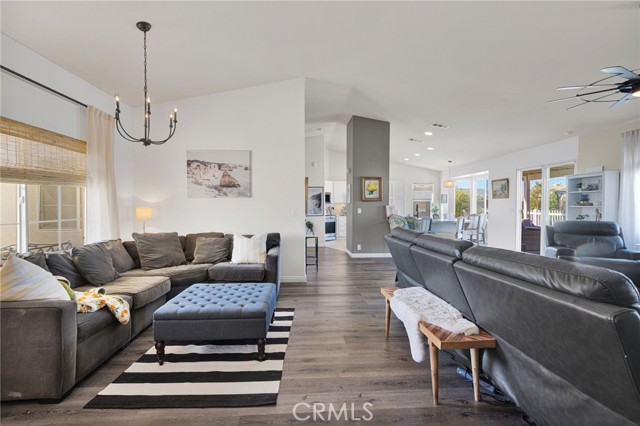 21152 Reliance, Apple Valley CA: https://media.crmls.org/medias/b50e3b8f-a550-437a-aea0-9d1764ad7750.jpg