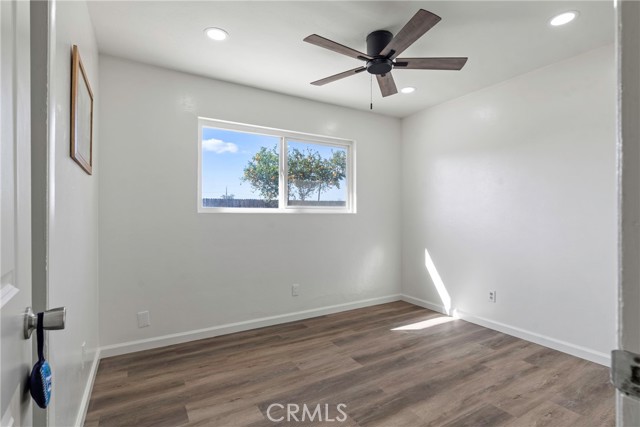 Detail Gallery Image 24 of 42 For 5817 Gary, Bakersfield,  CA 93307 - 3 Beds | 2 Baths