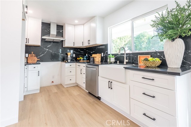 Detail Gallery Image 3 of 43 For 7516 San Juan, Riverside,  CA 92504 - 3 Beds | 1 Baths