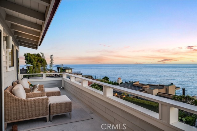 2664 Victoria Drive, Laguna Beach CA: https://media.crmls.org/medias/b50f688f-7912-4227-9660-2d679b756252.jpg