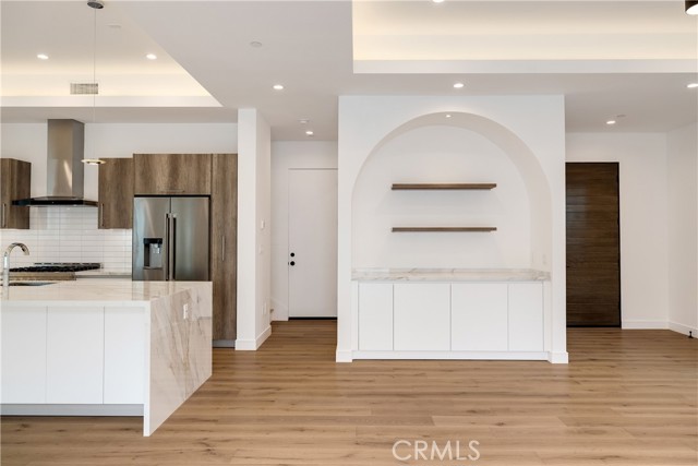 Living room/kitchen