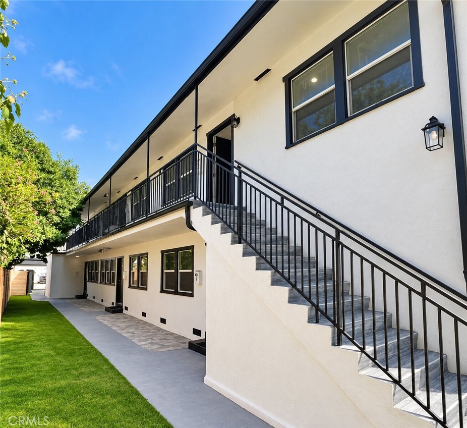 Quadruplex at 11689 Chandler