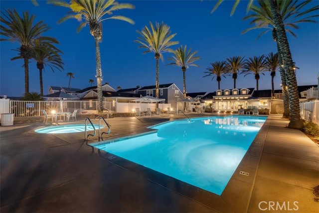 Detail Gallery Image 28 of 34 For 11 Bolivar St, Newport Beach,  CA 92663 - 2 Beds | 2 Baths