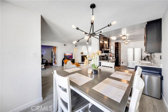 2386 E Del Mar Boulevard, Pasadena CA: https://media.crmls.org/medias/b511470e-a9ce-44c8-87b8-b3366573e4ec.jpg