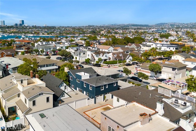1585 Miramar Drive, Newport Beach CA: https://media.crmls.org/medias/b511791e-9401-46f2-b9ec-4e40802d706a.jpg