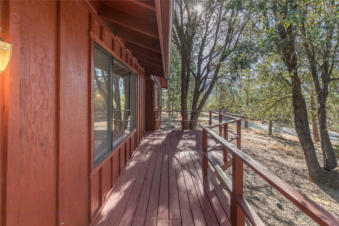 Image 3 for 5666 Meadow Ln, Mariposa, CA 95338