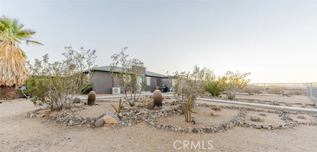 Detail Gallery Image 2 of 66 For 74847 29 Palms Highway, Twentynine Palms,  CA 92277 - 4 Beds | 3 Baths