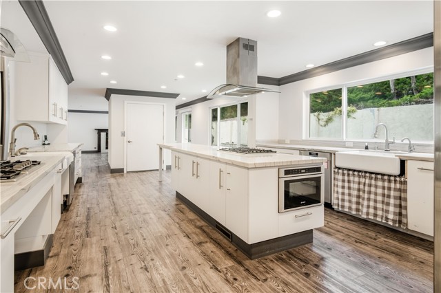 5417 Valley View Road, Rancho Palos Verdes, California 90275, 4 Bedrooms Bedrooms, ,5 BathroomsBathrooms,Residential,Sold,Valley View,PV21234298