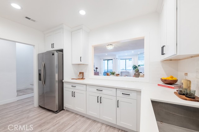 Detail Gallery Image 17 of 35 For 839 Larrabee St #6,  West Hollywood,  CA 90069 - 2 Beds | 2/1 Baths