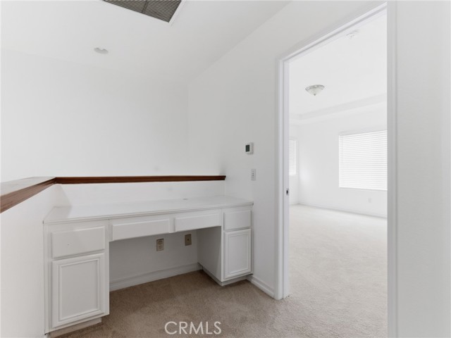 Detail Gallery Image 30 of 36 For 29436 Shannon Ct, Canyon Country,  CA 91387 - 4 Beds | 2/1 Baths