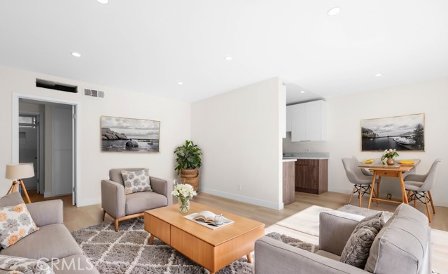 7961 Willis AVE Unit: 18