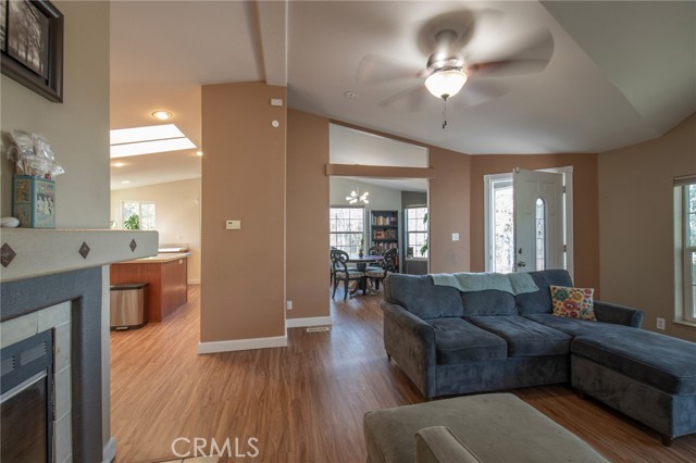 34689 Whispering Springs Lane, Tollhouse CA: https://media.crmls.org/medias/b513e89a-ffd4-44bb-8ec7-6bfc379a8512.jpg