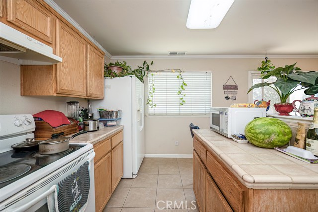 Detail Gallery Image 15 of 24 For 1144 Solstice Ave, Merced,  CA 95348 - 4 Beds | 2/1 Baths