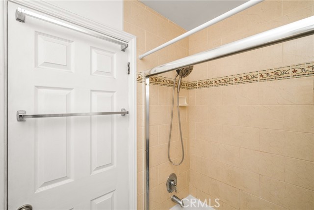 Detail Gallery Image 20 of 31 For 1858 Ashbrook Ave, Long Beach,  CA 90815 - 2 Beds | 2 Baths