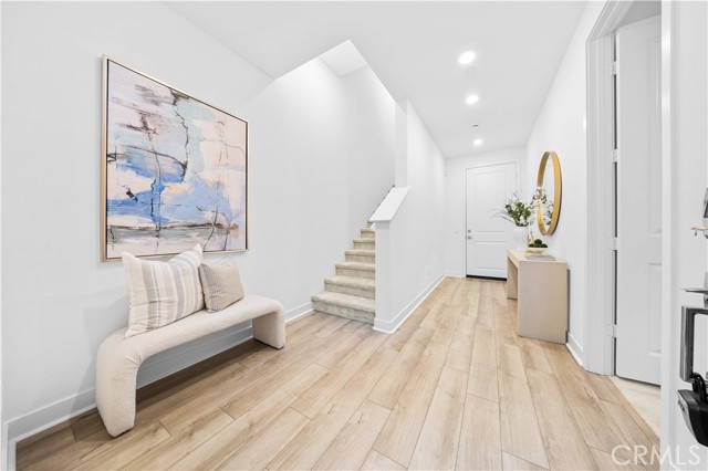 Detail Gallery Image 5 of 54 For 344 Tank, Irvine,  CA 92618 - 3 Beds | 3/1 Baths