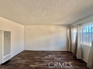 Detail Gallery Image 2 of 7 For 141 S Avenue 22 #17,  Los Angeles,  CA 90031 - 2 Beds | 1 Baths
