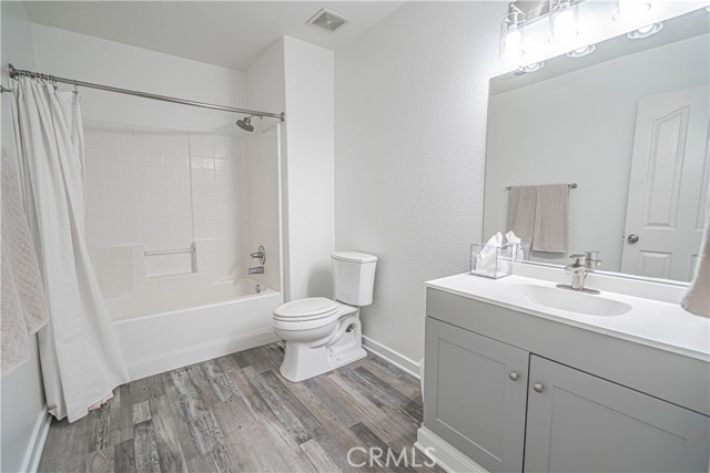 Image 29 of 44 For 28217 Alton Way