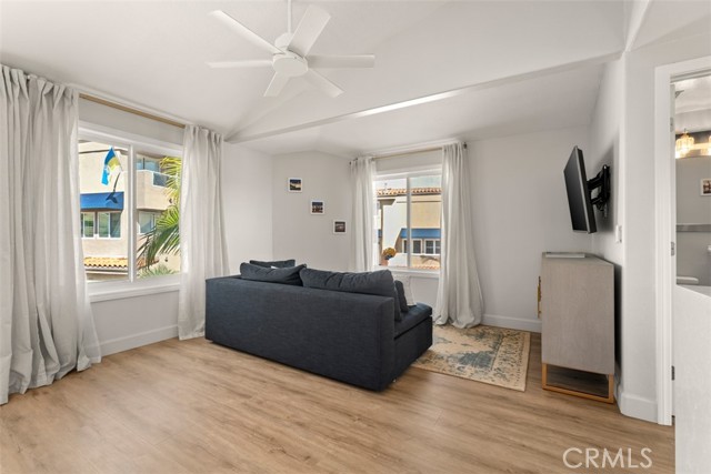 Detail Gallery Image 12 of 54 For 24372 Vista Point, Dana Point,  CA 92629 - 2 Beds | 2/1 Baths