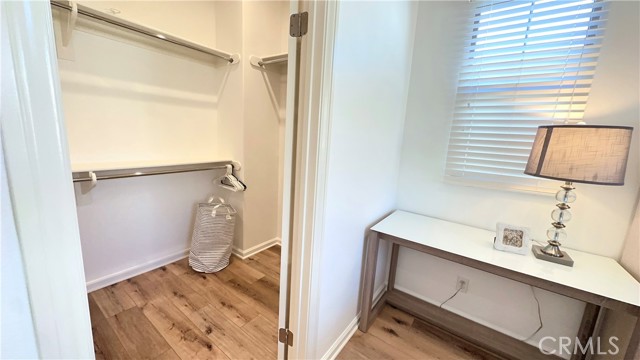 67 Decker, Irvine CA: https://media.crmls.org/medias/b5170701-8774-417a-a6b7-b7a4f9590078.jpg