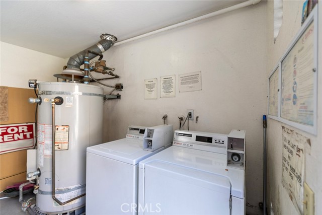 Detail Gallery Image 12 of 14 For 11341 Victory Bld, North Hollywood,  CA 91606 - – Beds | – Baths