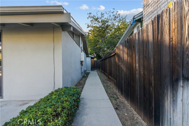 9310 Sophia Avenue photo 44