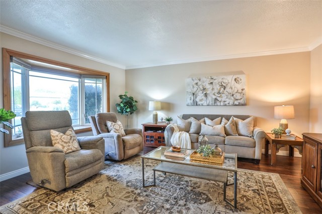 Detail Gallery Image 4 of 43 For 1102 E Renwick, Glendora,  CA 91740 - 3 Beds | 2 Baths