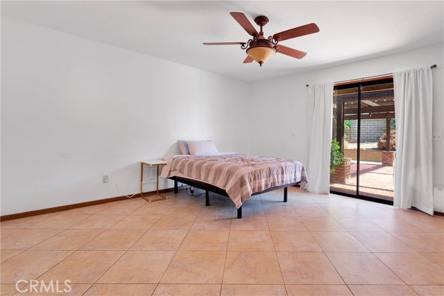 19996 Eyota Road, Apple Valley CA: https://media.crmls.org/medias/b51a8a7f-9092-44d4-9249-71a2f5561e1b.jpg