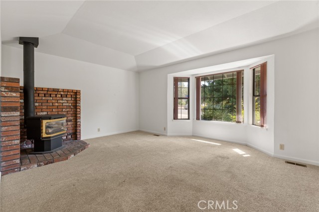 1585 Gate Lane, Paradise CA: https://media.crmls.org/medias/b51a9a7d-341a-446e-83b6-41bbe5f735a2.jpg