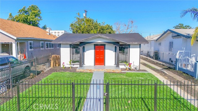 Detail Gallery Image 5 of 41 For 1335 W 68th, Los Angeles,  CA 90044 - 2 Beds | 2 Baths