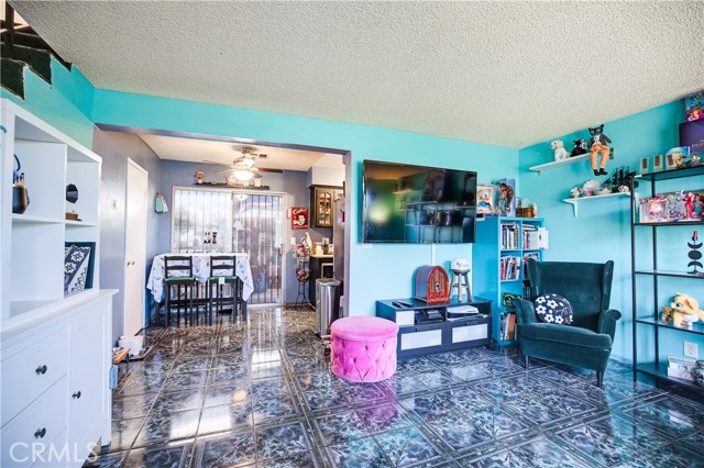 Detail Gallery Image 11 of 22 For 13843 Los Angeles St #E,  Baldwin Park,  CA 91706 - 2 Beds | 2 Baths