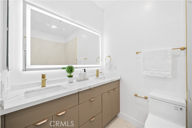 Detail Gallery Image 36 of 53 For 10475 Ashton Avenue Ave #301,  Los Angeles,  CA 90024 - 2 Beds | 3 Baths