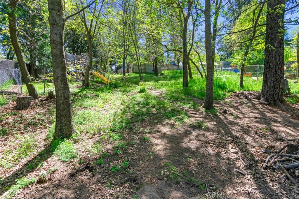 https://media.crmls.org/medias/b51ce61e-2395-4c33-8118-44f7f7f85a60.jpg?preset=X-Large
