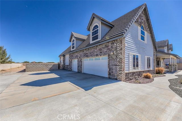 Detail Gallery Image 6 of 60 For 40028 25th, Palmdale,  CA 93551 - 4 Beds | 3 Baths