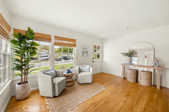 Detail Gallery Image 2 of 33 For 111 Esplanade, San Clemente,  CA 92672 - 5 Beds | 2 Baths