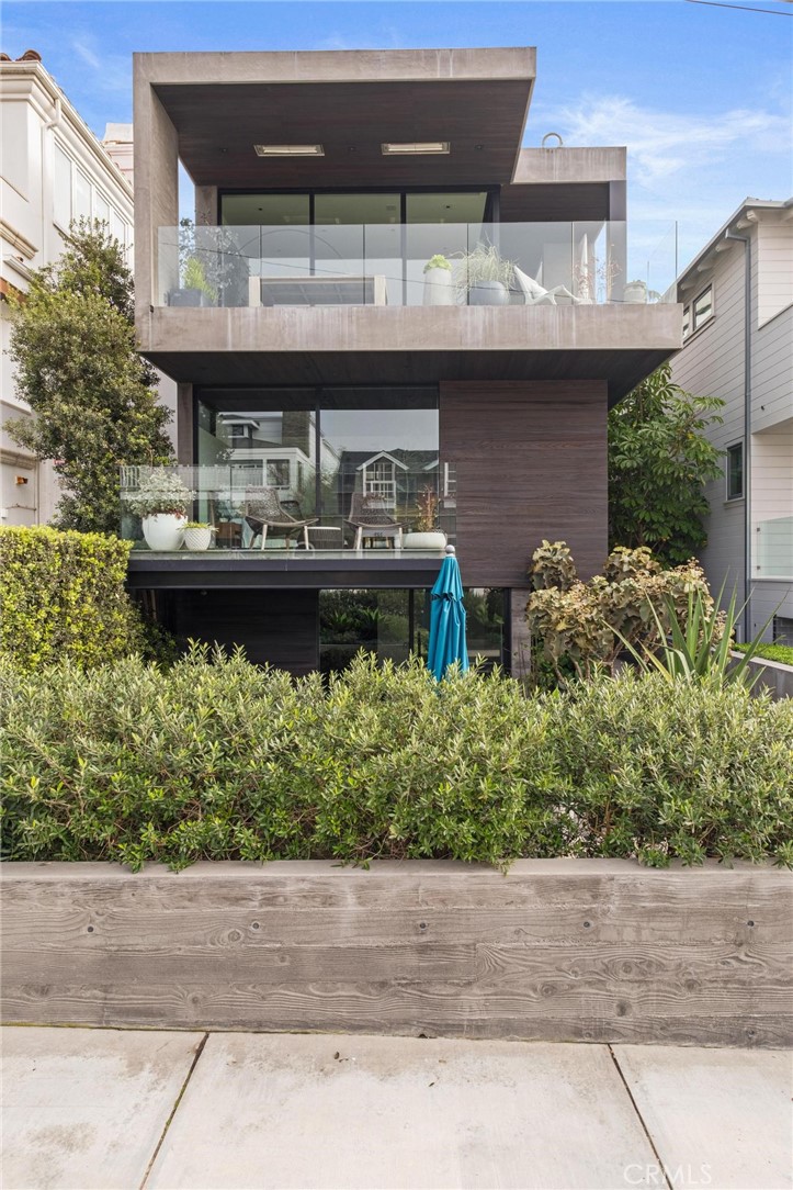 224 2nd — architectural residence