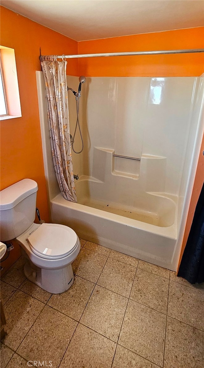 https://media.crmls.org/medias/b51f67c7-56af-408d-a610-8649b8a02072.jpg?preset=X-Large
