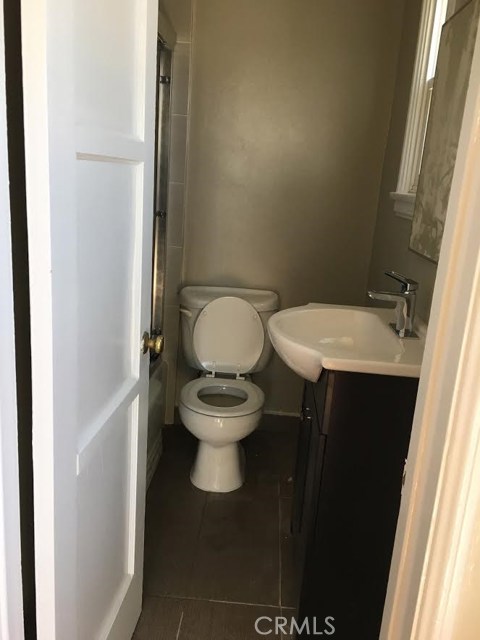 Detail Gallery Image 5 of 5 For 500 N Electric Ave #C,  Alhambra,  CA 91801 - 1 Beds | 1 Baths