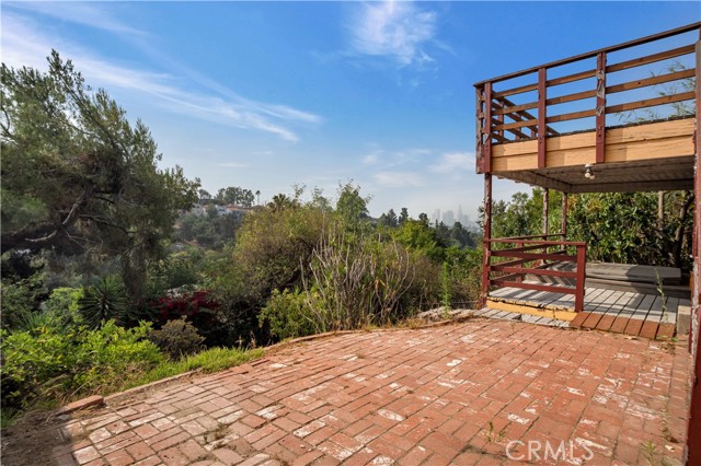 2052 N Alvarado N Street, Los Angeles CA: https://media.crmls.org/medias/b5216716-7f66-4962-85dd-883b8358d7e2.jpg