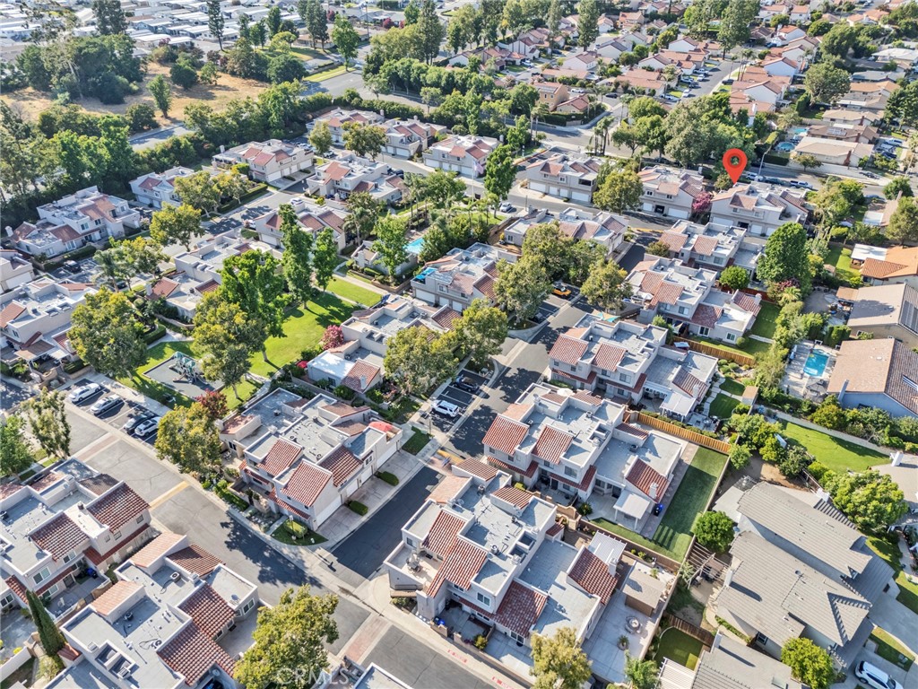 https://media.crmls.org/medias/b5219550-0360-4eb2-a5f6-b1358a97d474.jpg?preset=X-Large