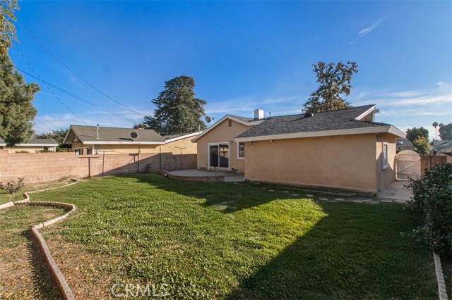 18639 Liggett, Northridge CA: https://media.crmls.org/medias/b522e4e3-2b89-4096-bdd0-f647584d1540.jpg