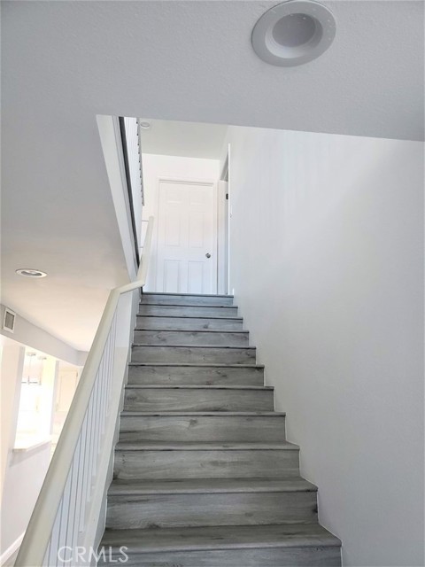 2506 e 6TH Street, Long Beach CA: https://media.crmls.org/medias/b523097d-88d8-4f1c-a2e2-aec5ddd2ae52.jpg