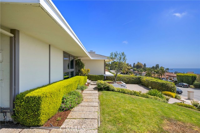 30032 Avenida Esplendida, Rancho Palos Verdes, California 90275, 4 Bedrooms Bedrooms, ,1 BathroomBathrooms,Residential,For Sale,Avenida Esplendida,SB26097299