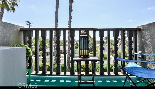 6924 Hyde Park Drive, San Diego CA: https://media.crmls.org/medias/b5247ab6-5b7f-4093-ab39-9618dda83c52.jpg